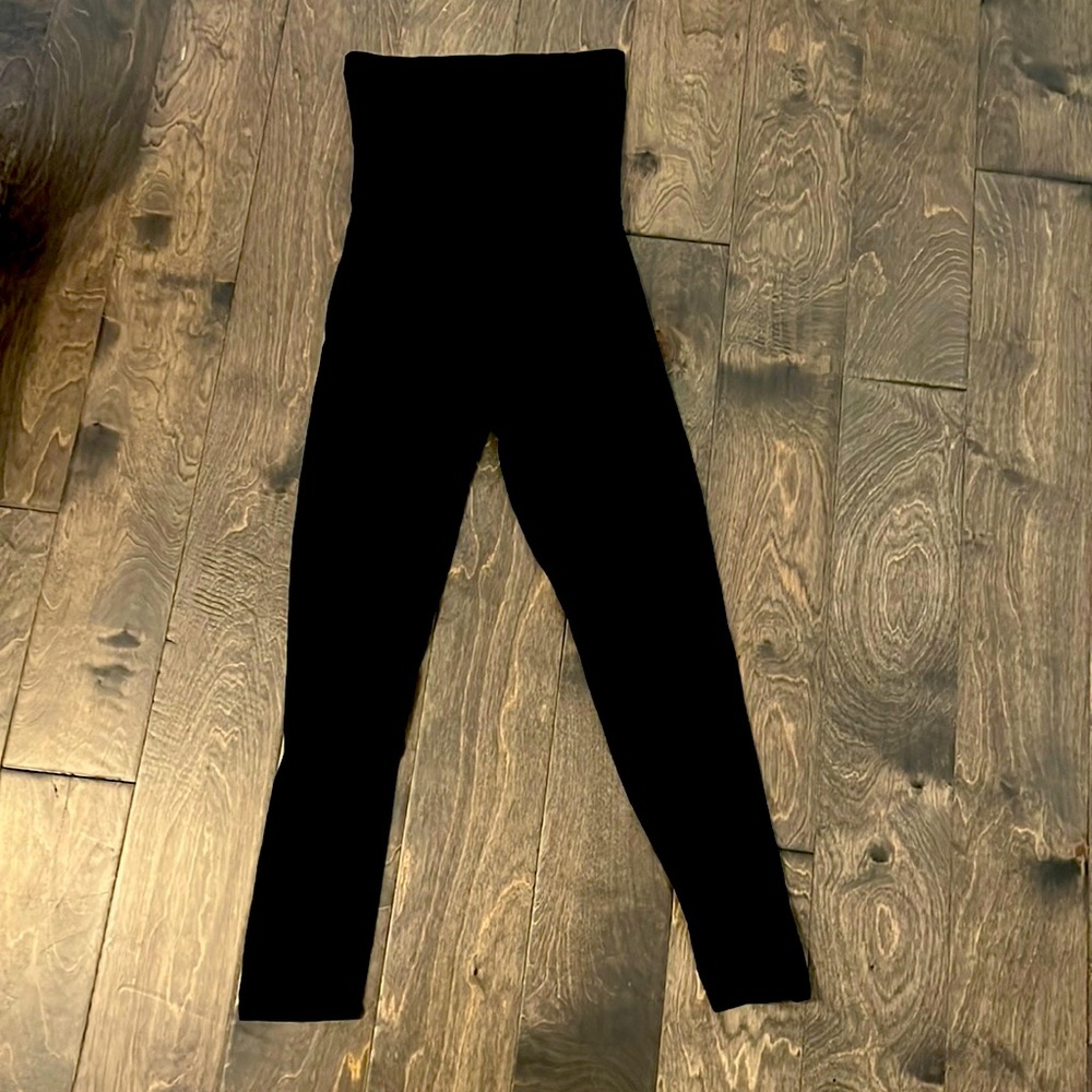 Motherhood Over the Belly black leggings (M)